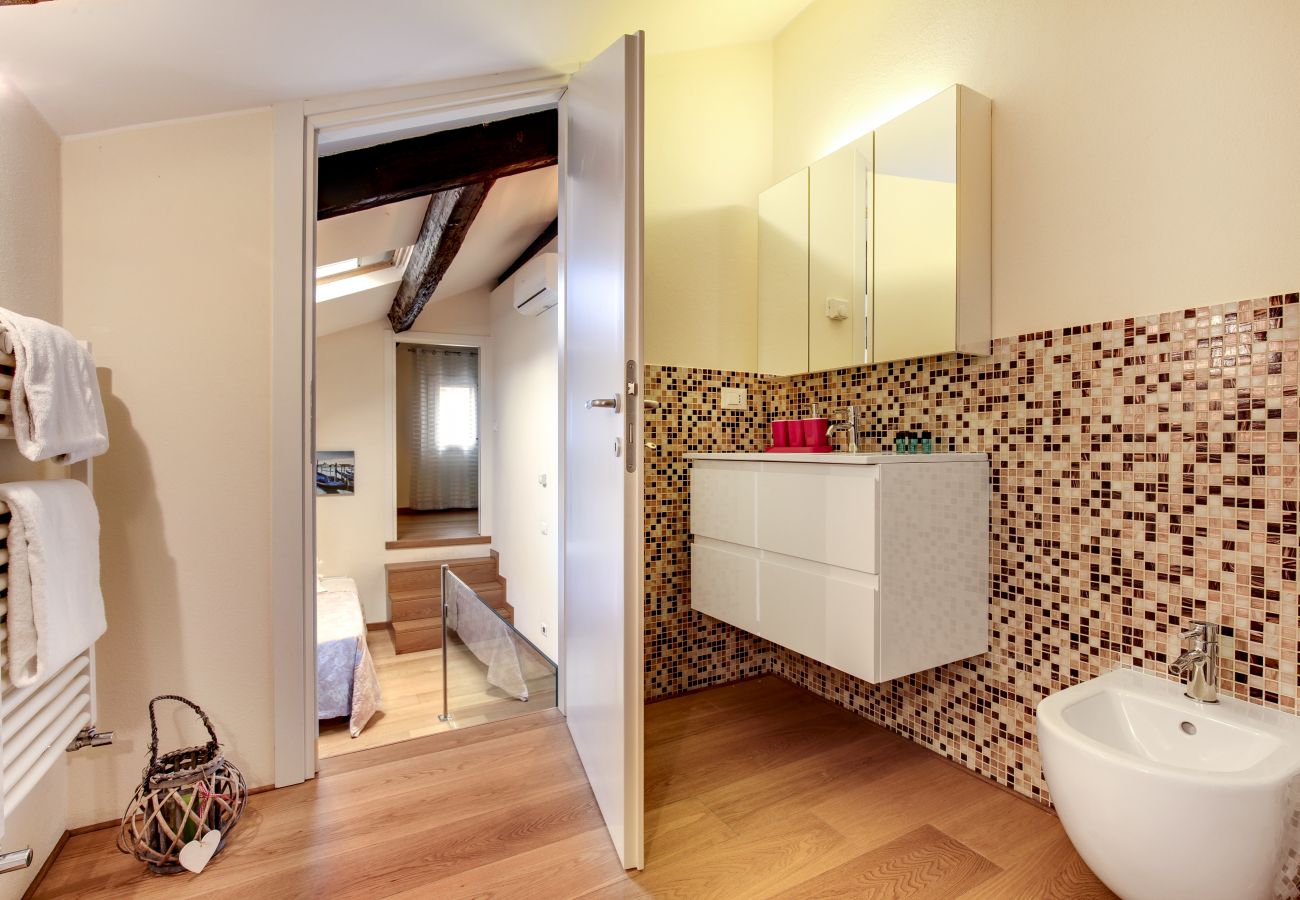 Appartamento a Castello - Duplex nuovo e moderno - zona Arsenale/Biennale con lavatrice