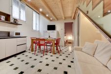 Appartamento a Castello - Duplex nuovo e moderno - zona... Appartamento a Castello - Duplex nuovo e moderno - zona...