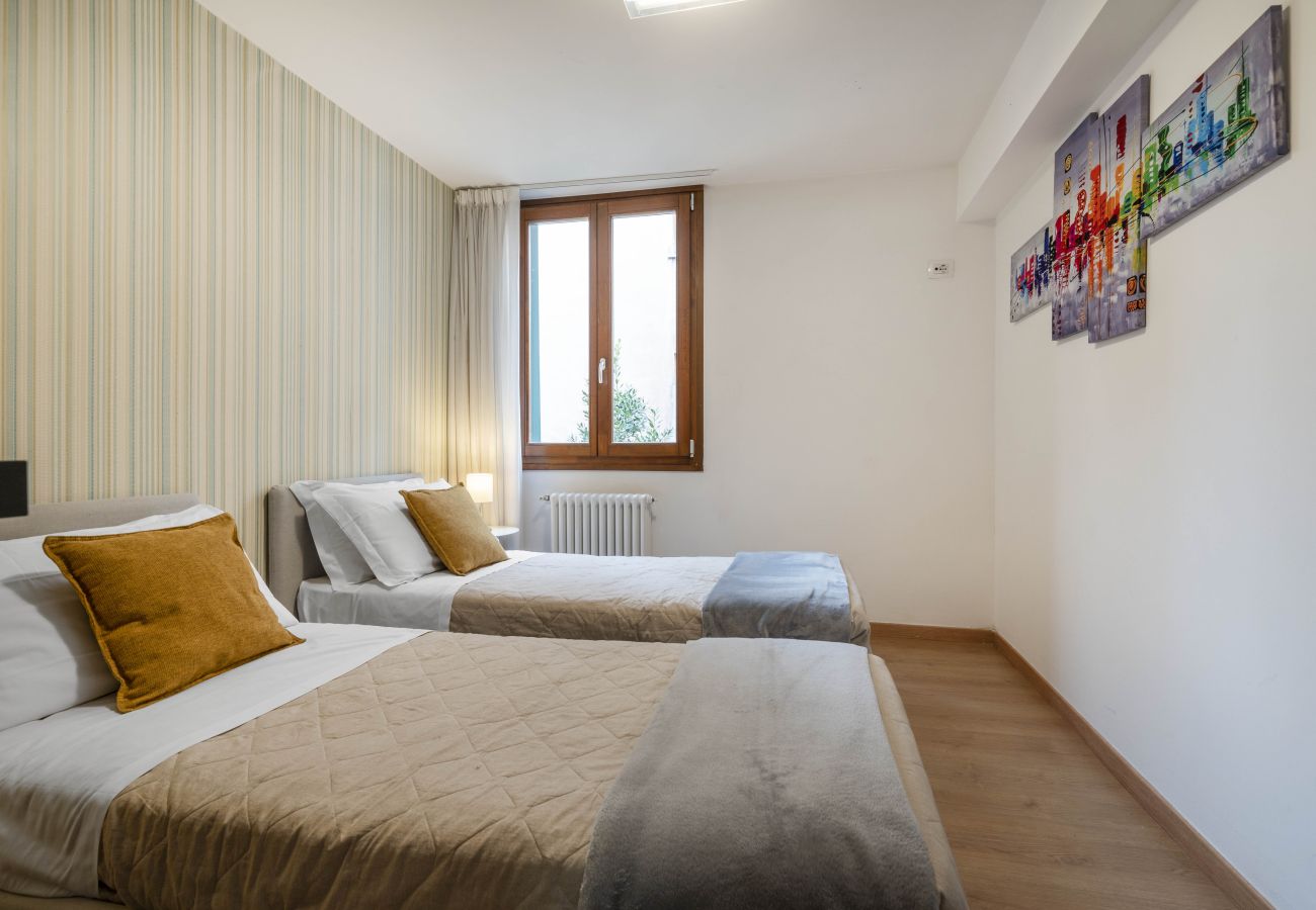 Appartamento a Cannaregio - LUMINOSO APPARTAMENTO CON 2 CAMERE, WI-FI, LAVATRICE