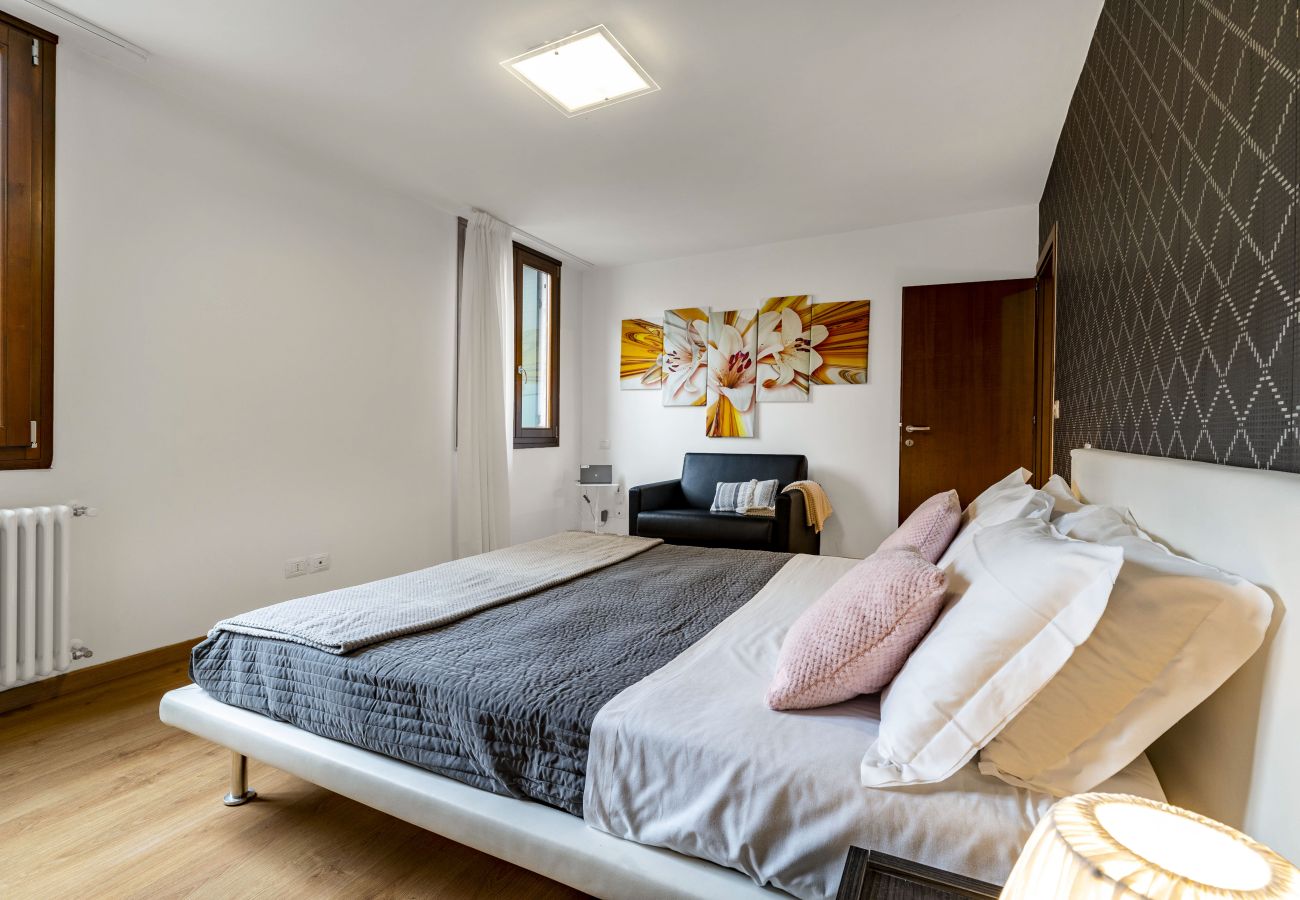 Appartamento a Cannaregio - LUMINOSO APPARTAMENTO CON 2 CAMERE, WI-FI, LAVATRICE