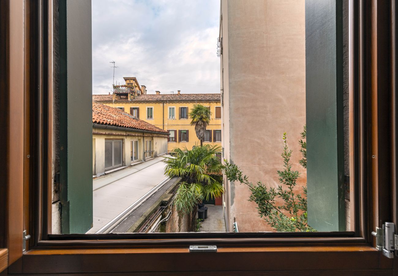 Appartamento a Cannaregio - LUMINOSO APPARTAMENTO CON 2 CAMERE, WI-FI, LAVATRICE