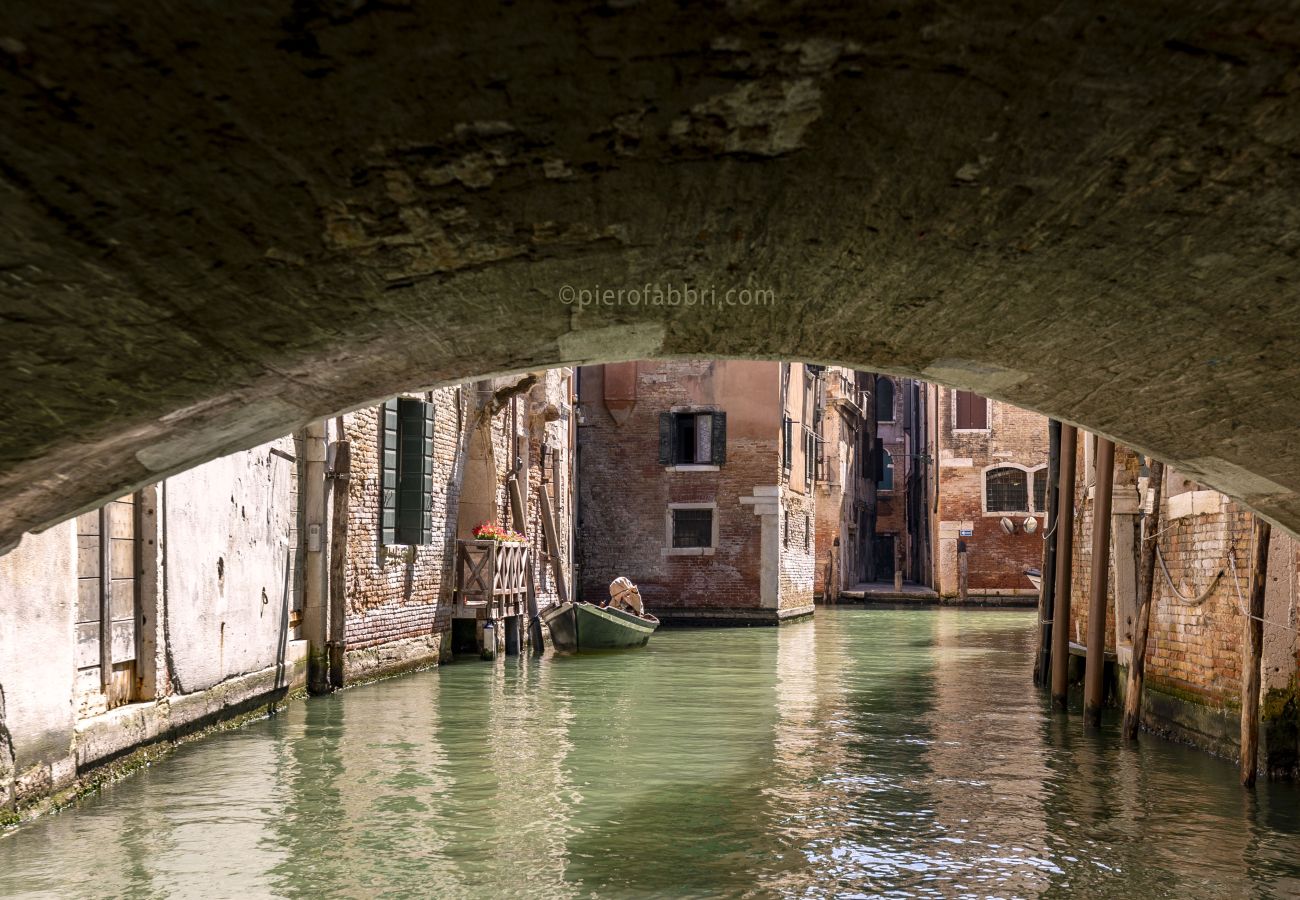 Appartamento a Cannaregio - MONOLOCALE CON LETTO MATRIMONIALE, ZONA SANTI GIOVANNI E PAOLO