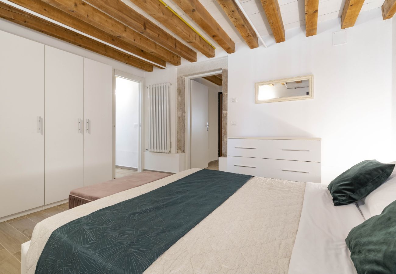 Appartamento a Cannaregio - MONOLOCALE CON LETTO MATRIMONIALE, ZONA SANTI GIOVANNI E PAOLO