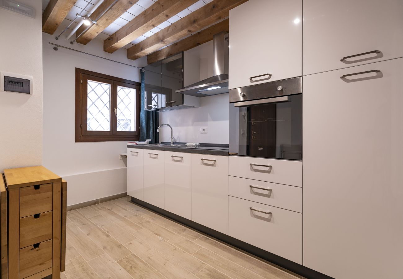 Appartamento a Cannaregio - MONOLOCALE CON LETTO MATRIMONIALE, ZONA SANTI GIOVANNI E PAOLO