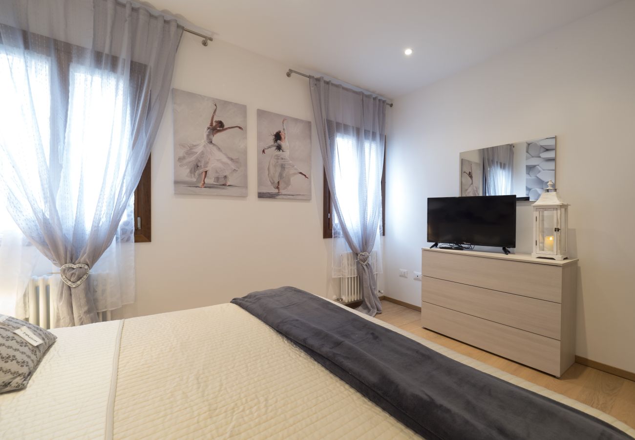 Appartamento a Cannaregio - COMFORT E RELAX VICINO A RIALTO, LAVATRICE, WIFI, A/C
