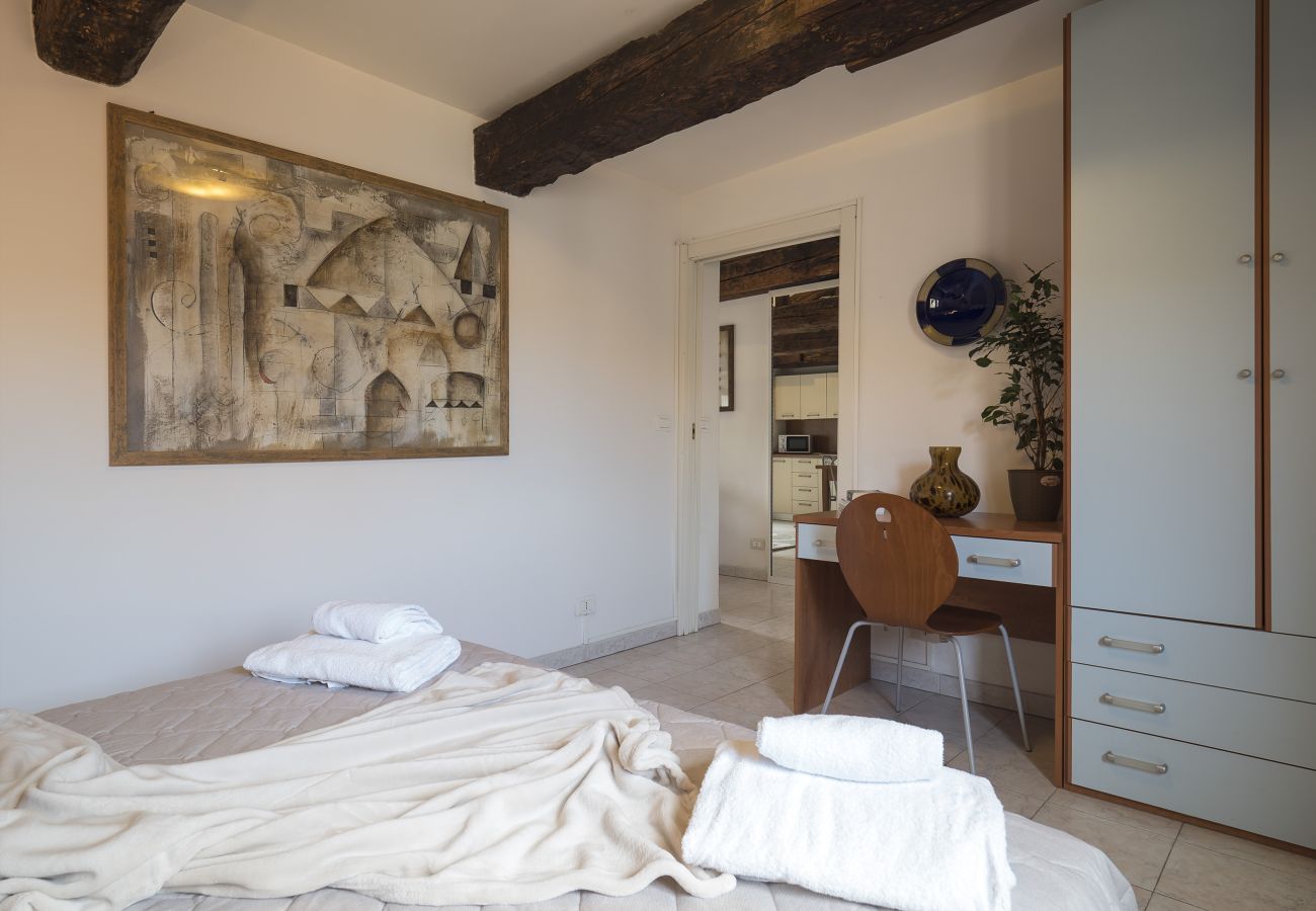 Appartamento a Cannaregio - ATTICO IN ZONA SANTI GIOVANNI E PAOLO CON WIFI E LAVATRICE