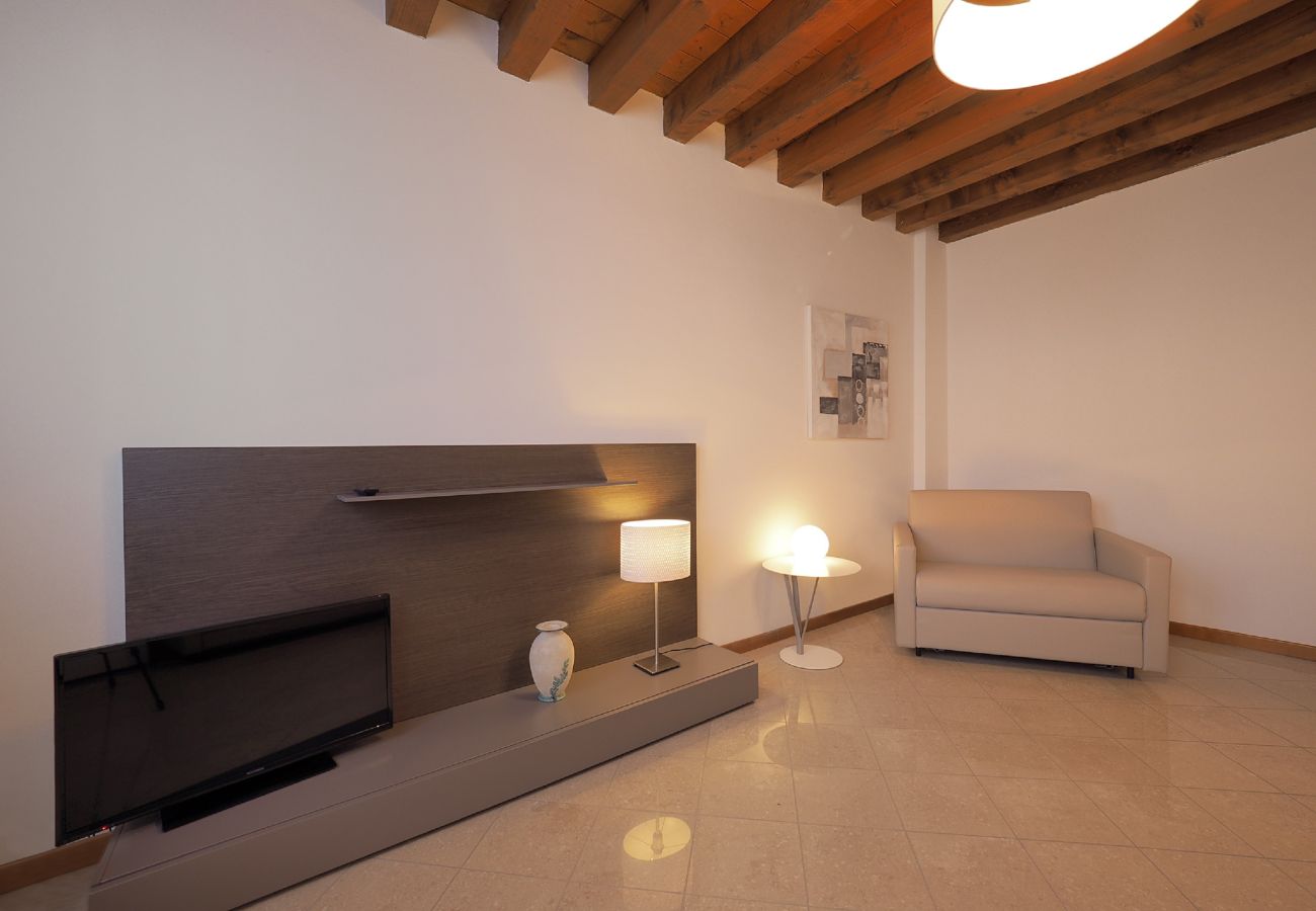Appartamento a Cannaregio - APPARTAMENTO ELEGANTE E MODERNO VICINO ALLA STAZIONE - WIFI GRATUITO