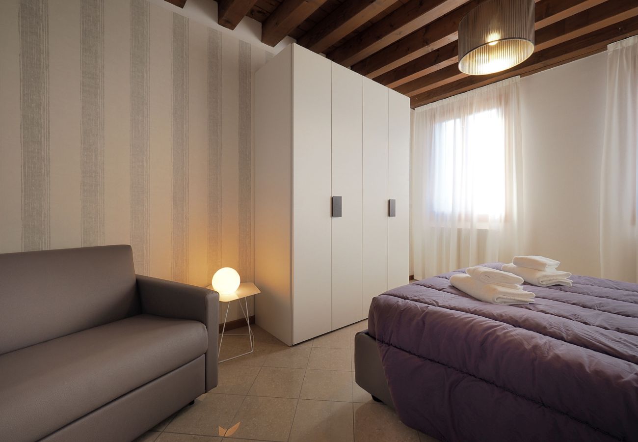 Appartamento a Cannaregio - APPARTAMENTO ELEGANTE E MODERNO VICINO ALLA STAZIONE - WIFI GRATUITO