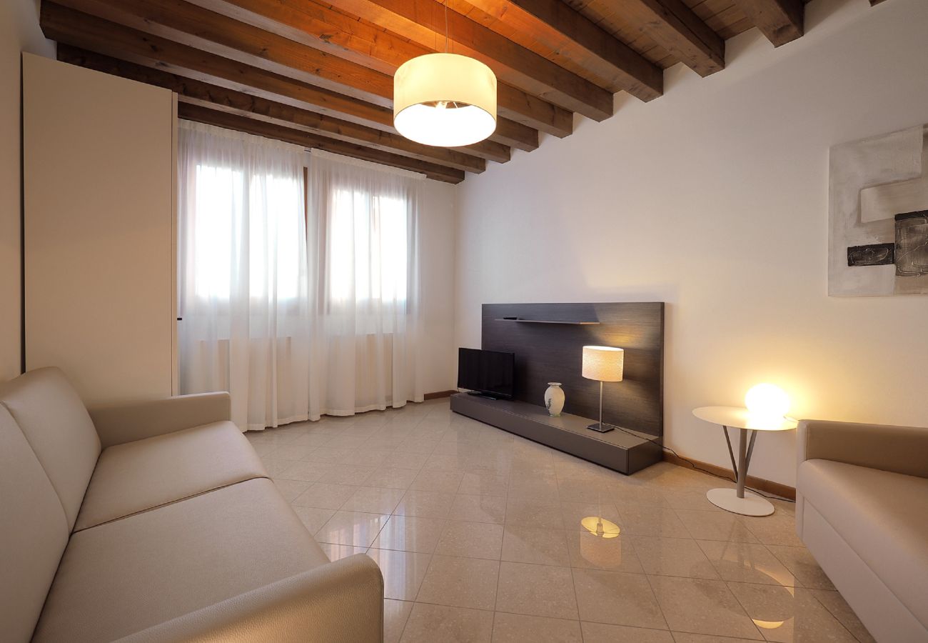Appartamento a Cannaregio - APPARTAMENTO ELEGANTE E MODERNO VICINO ALLA STAZIONE - WIFI GRATUITO