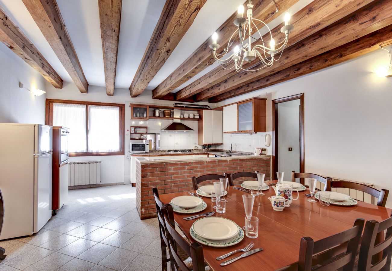 Appartamento a Cannaregio - APPARTAMENTO CAMPO SS GIOVANNI E PAOLO, LAVATRICE, WIFI, A/C 