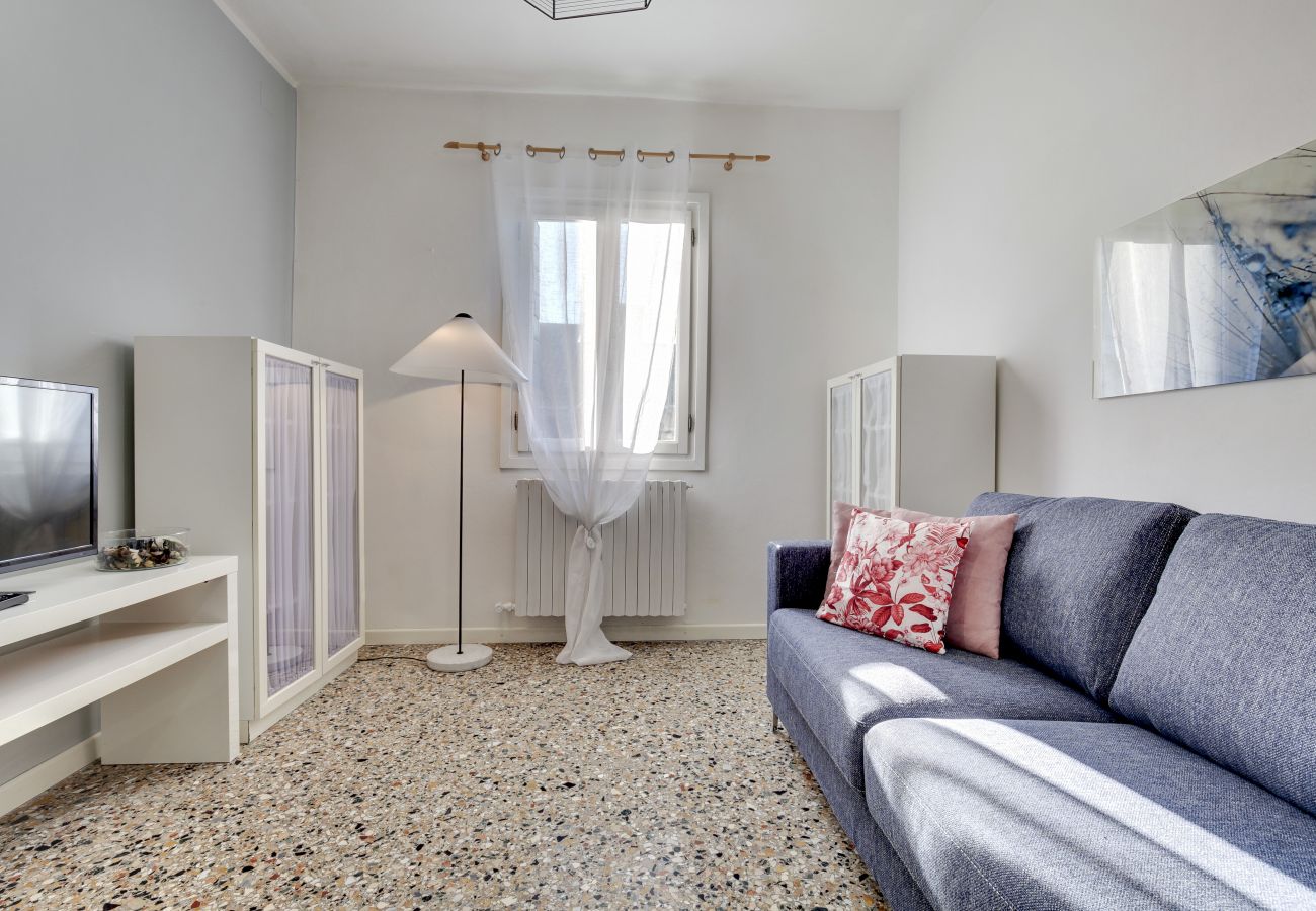 Apartment in Dorsoduro - Modern apartment on the second floor with WI-FI and washing machine