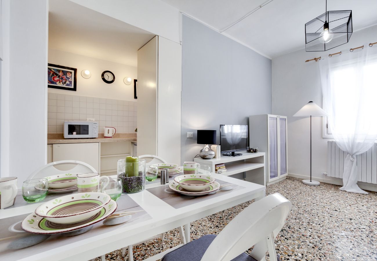 Apartment in Dorsoduro - Modern apartment on the second floor with WI-FI and washing machine