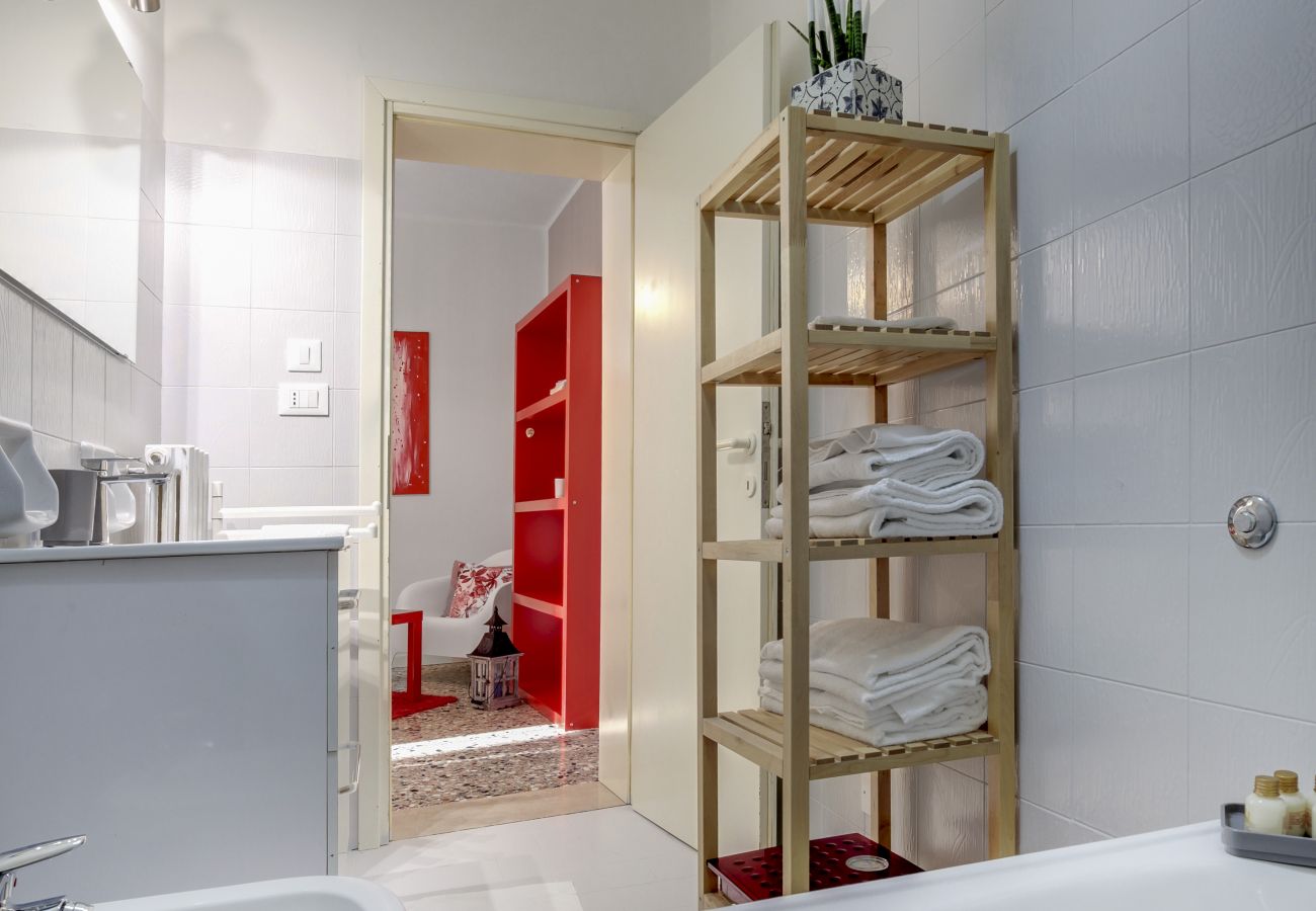 Apartment in Dorsoduro - Modern apartment on the second floor with WI-FI and washing machine