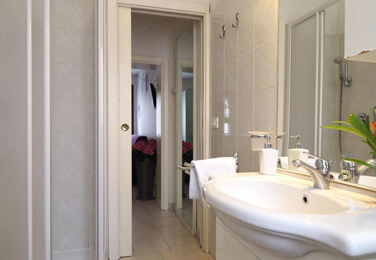 Apartment in Cannaregio - APARTMENT 2 FLOOR IN CANNAREGIO, NEAR FONDAMENTA NOVE STOP