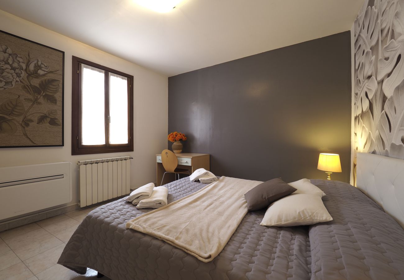 Apartment in Cannaregio - APARTMENT 2 FLOOR IN CANNAREGIO, NEAR FONDAMENTA NOVE STOP