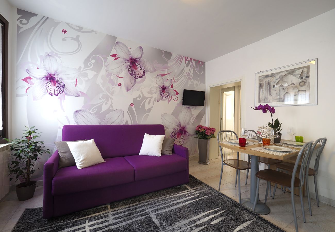 Apartment in Cannaregio - APARTMENT 2 FLOOR IN CANNAREGIO, NEAR FONDAMENTA NOVE STOP