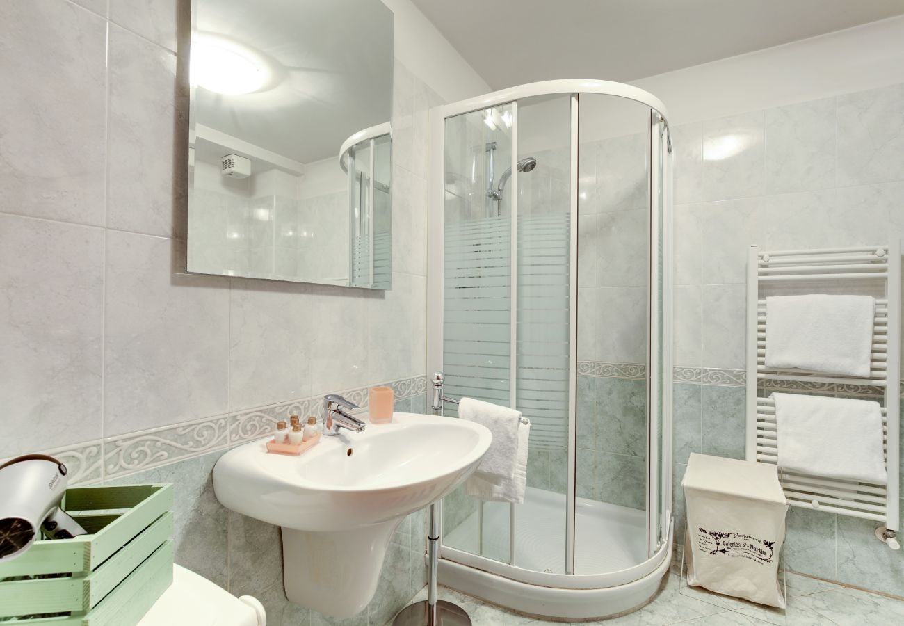 Apartment in Cannaregio - IN CANNAREGIO, NEAR STATION, GROUND FLOOR WITH INTERNAL COURT & WIFI