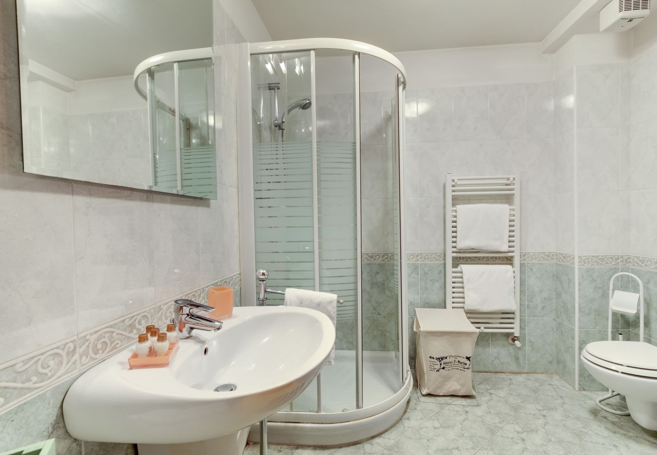 Apartment in Cannaregio - IN CANNAREGIO, NEAR STATION, GROUND FLOOR WITH INTERNAL COURT & WIFI