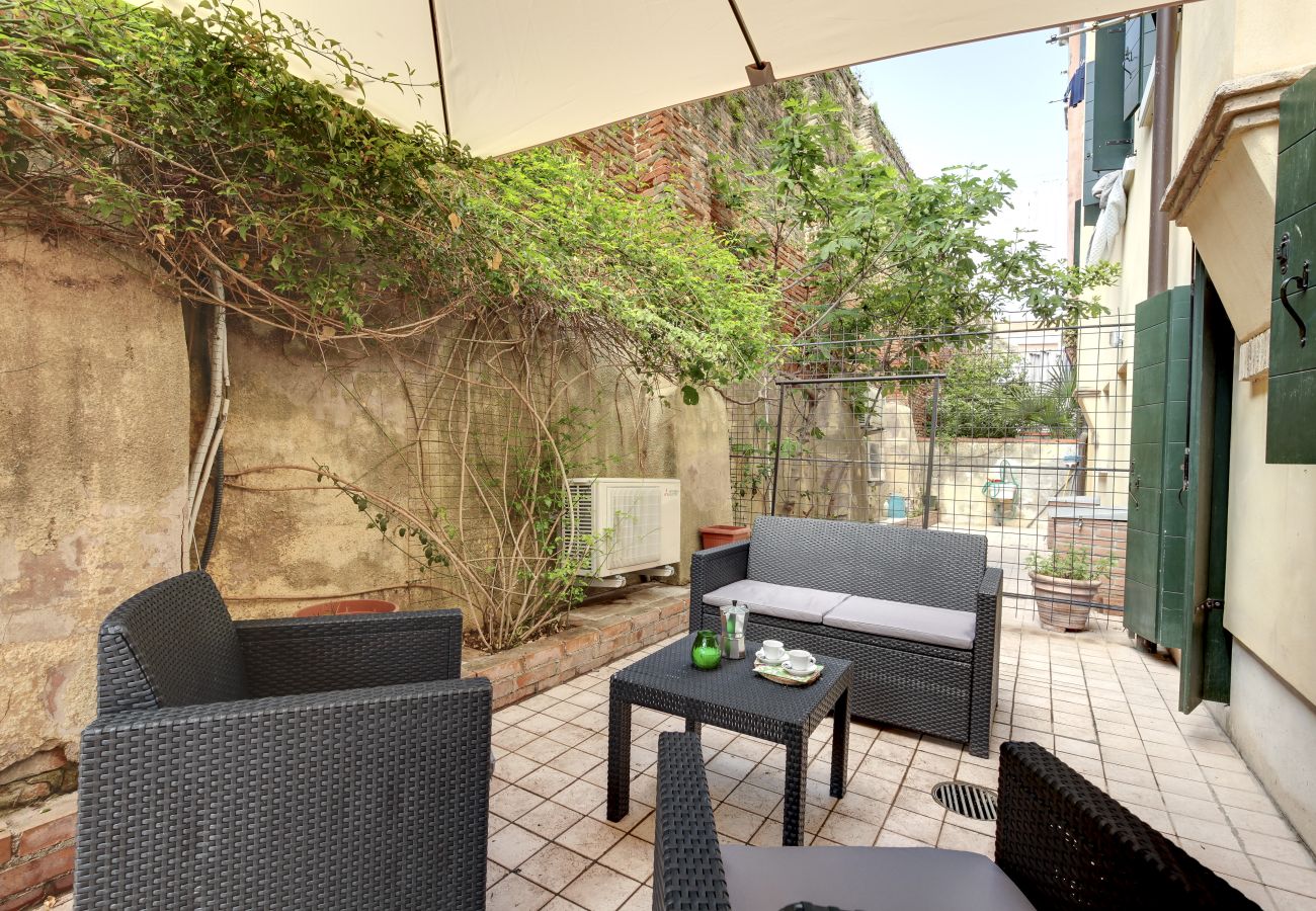 Apartment in Cannaregio - IN CANNAREGIO, NEAR STATION, GROUND FLOOR WITH INTERNAL COURT & WIFI