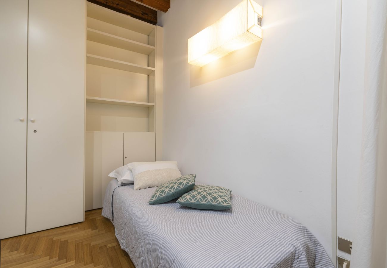Apartment in San Marco - COMFORTABLE APARTMENT IN SAN MARCO IN THE STREET OF SHOPPING - WITH ELEVATOR