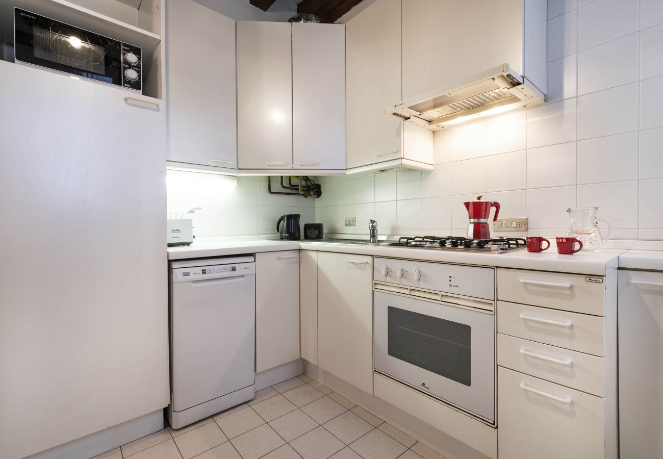 Apartment in San Marco - COMFORTABLE APARTMENT IN SAN MARCO IN THE STREET OF SHOPPING - WITH ELEVATOR