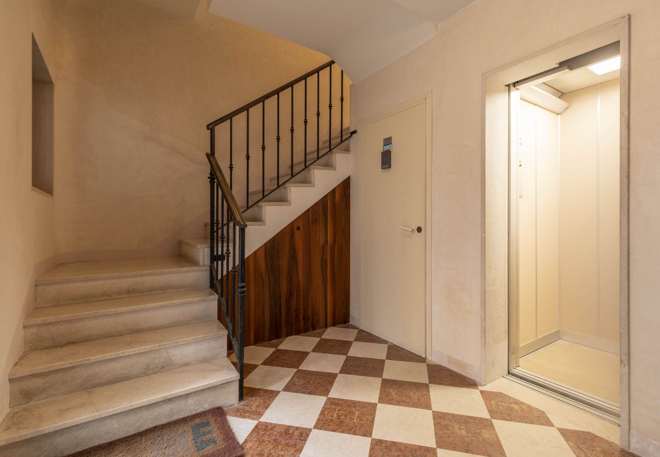 Apartment in San Marco - COMFORTABLE APARTMENT IN SAN MARCO IN THE STREET OF SHOPPING - WITH ELEVATOR