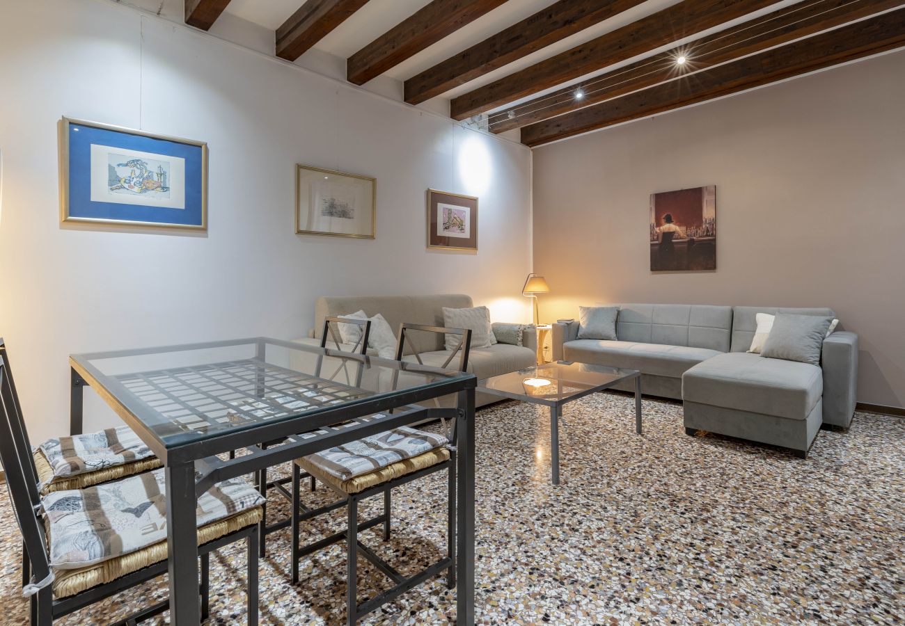 Apartment in San Marco - COMFORTABLE APARTMENT IN SAN MARCO IN THE STREET OF SHOPPING - WITH ELEVATOR