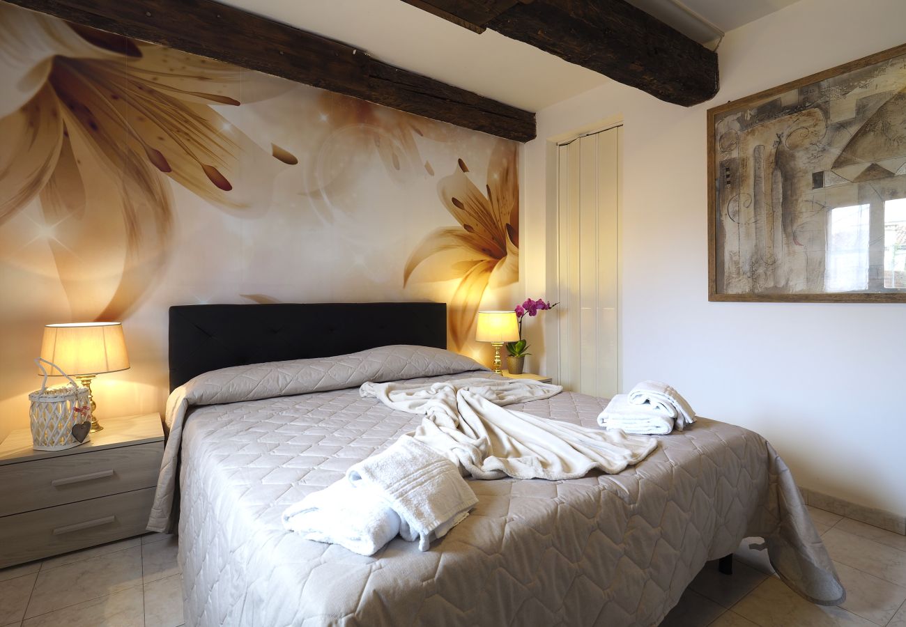 Apartment in Cannaregio - PENTHOUSE IN THE AREA SANTI GIOVANNI AND PAOLO WITH WIFI AND WASHING MACHINE