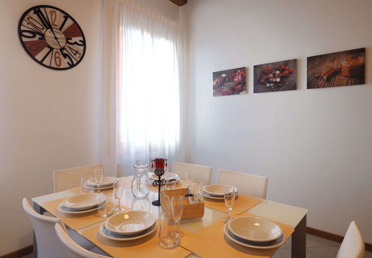 Apartment in Cannaregio - LARGE AND COMFORTABLE APARTMENT NEAR THE RAILWAY - FIRST FLOOR