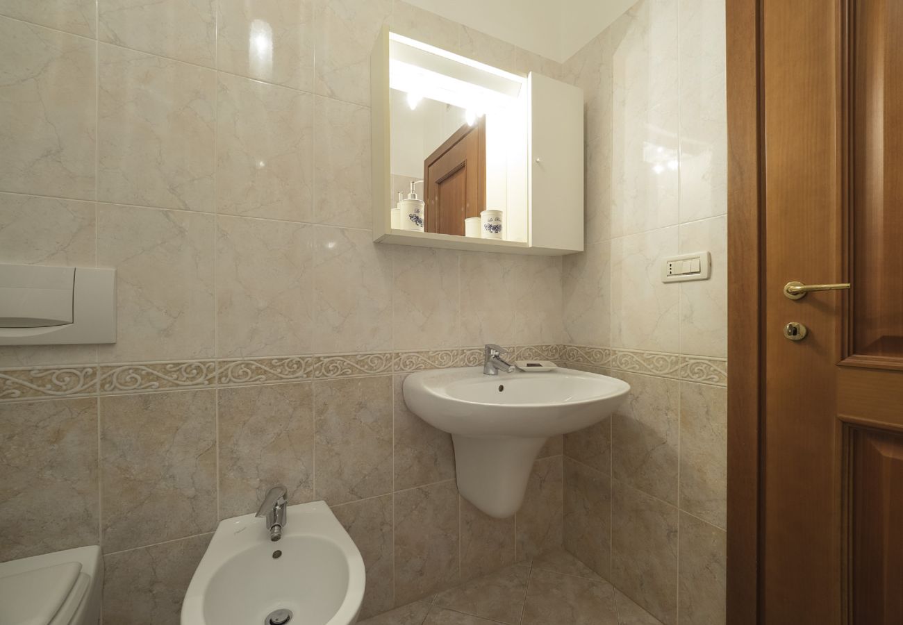 Apartment in Cannaregio - MODERN APARTMENT, COMFORTABLE AND CLOSE TO THE STATION AND MAIN TERMINAL. EQUIPPED WITH WASHING MACHINE, DISHWASHER AND WIFI