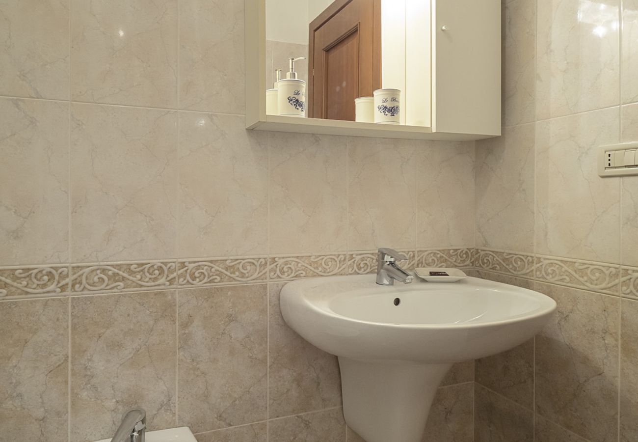 Apartment in Cannaregio - MODERN APARTMENT, COMFORTABLE AND CLOSE TO THE STATION AND MAIN TERMINAL. EQUIPPED WITH WASHING MACHINE, DISHWASHER AND WIFI