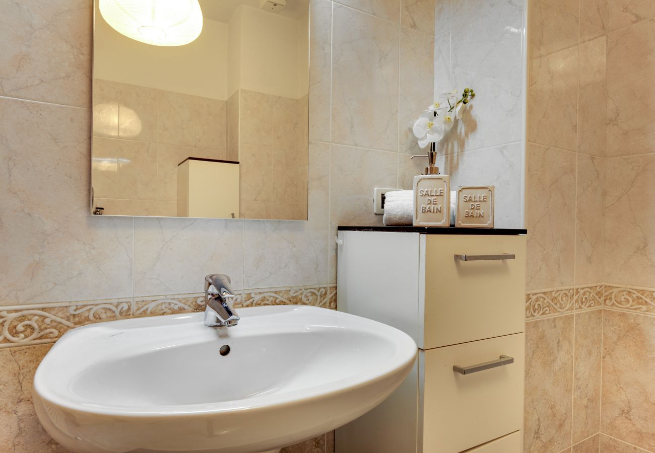 Apartment in Cannaregio - BRIGHT AND MODERN PENTHOUSE NEAR THE STATION - WITH WASHING MACHINE
