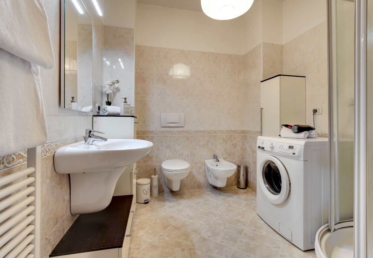 Apartment in Cannaregio - BRIGHT AND MODERN PENTHOUSE NEAR THE STATION - WITH WASHING MACHINE