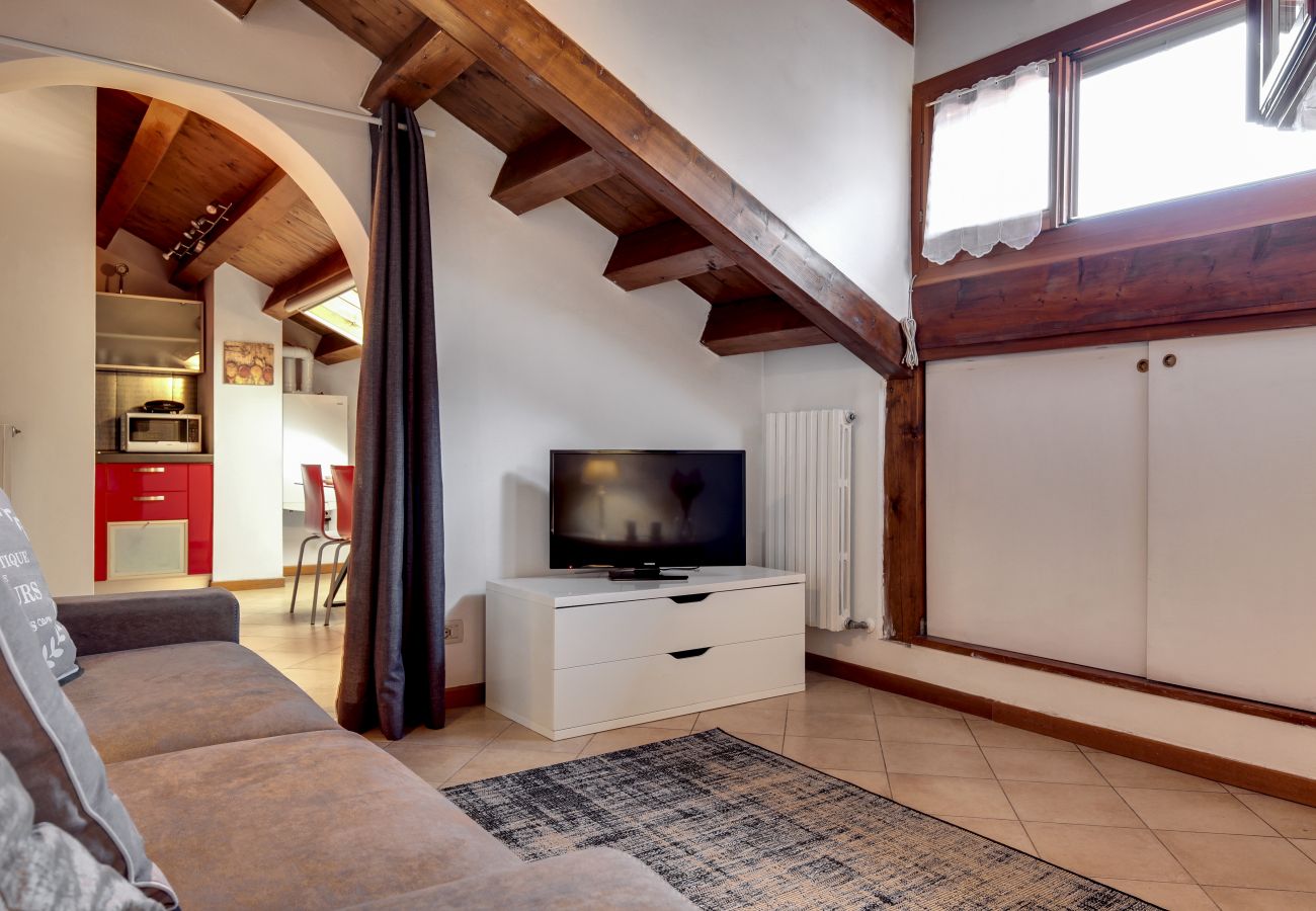 Apartment in Cannaregio - BRIGHT AND MODERN PENTHOUSE NEAR THE STATION - WITH WASHING MACHINE