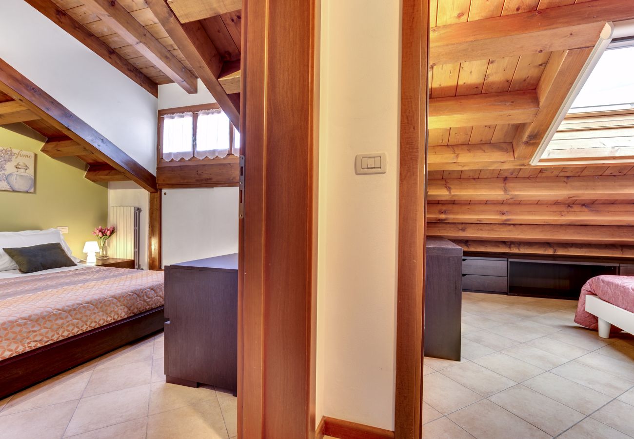 Apartment in Cannaregio - BRIGHT AND MODERN PENTHOUSE NEAR THE STATION - WITH WASHING MACHINE