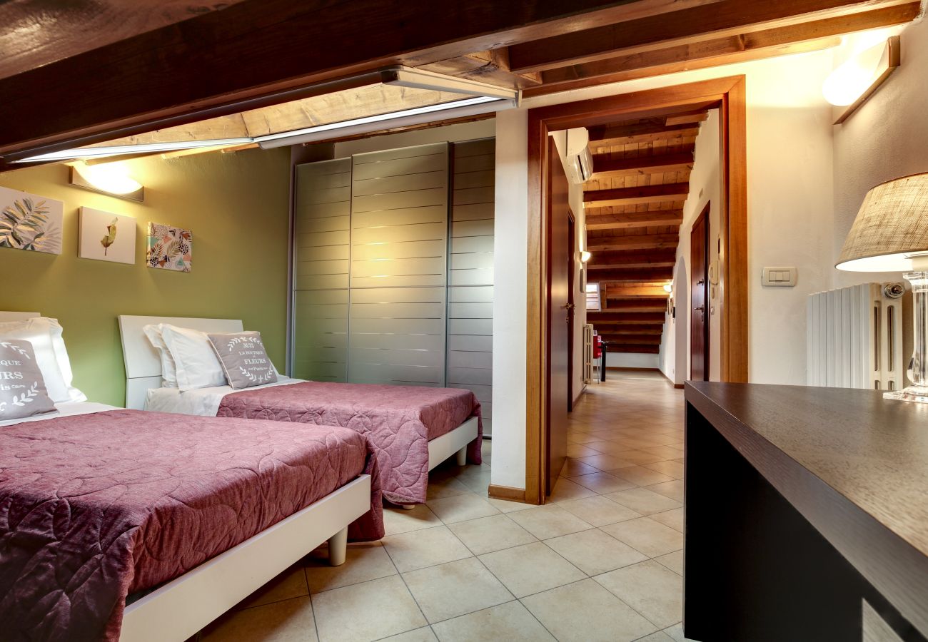 Apartment in Cannaregio - BRIGHT AND MODERN PENTHOUSE NEAR THE STATION - WITH WASHING MACHINE