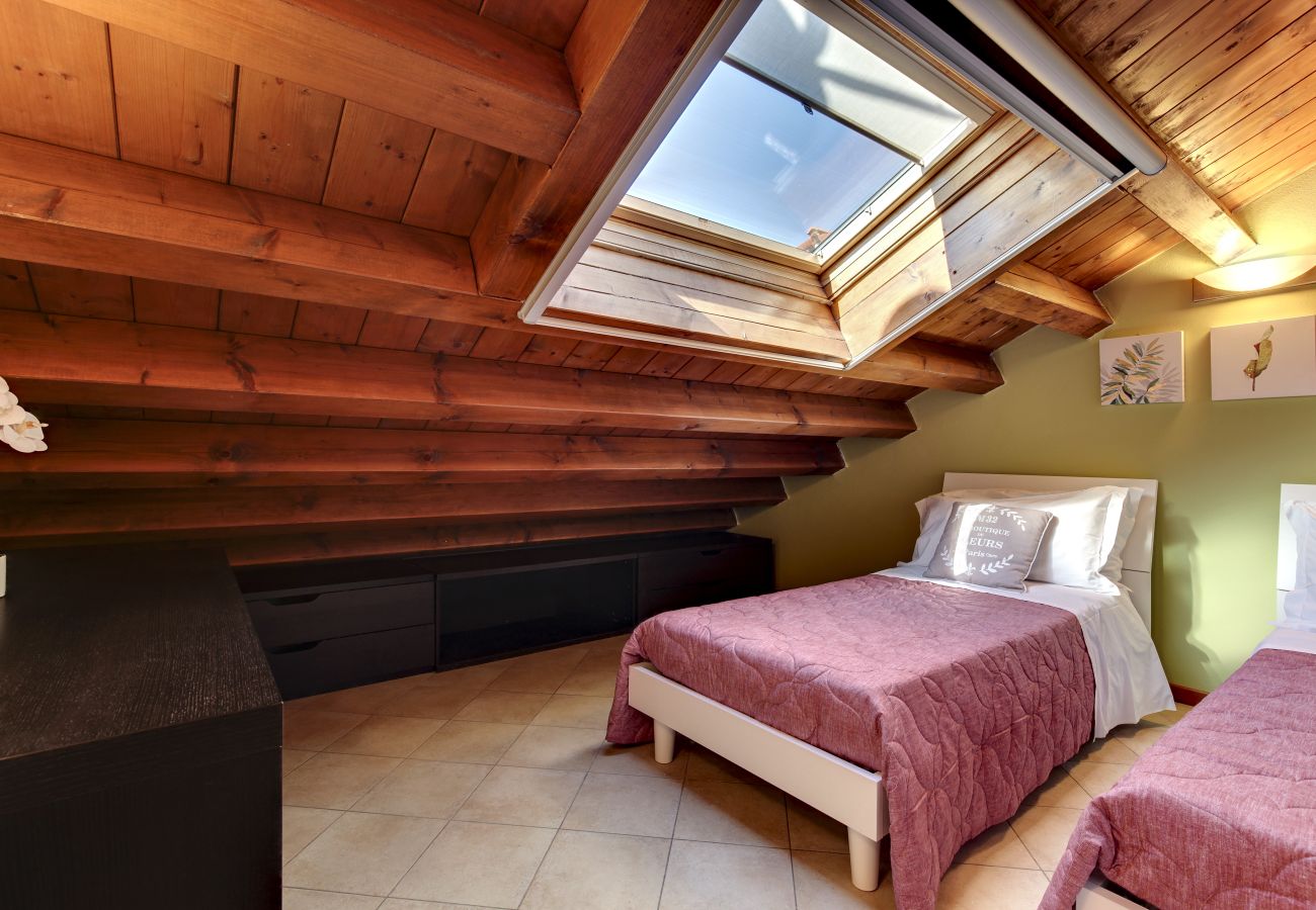 Apartment in Cannaregio - BRIGHT AND MODERN PENTHOUSE NEAR THE STATION - WITH WASHING MACHINE