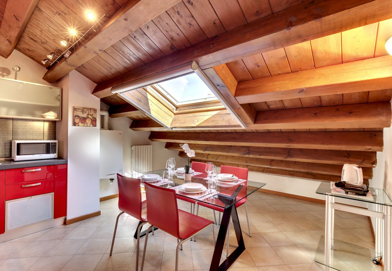 Apartment in Cannaregio - BRIGHT AND MODERN PENTHOUSE NEAR THE STATION - WITH WASHING MACHINE