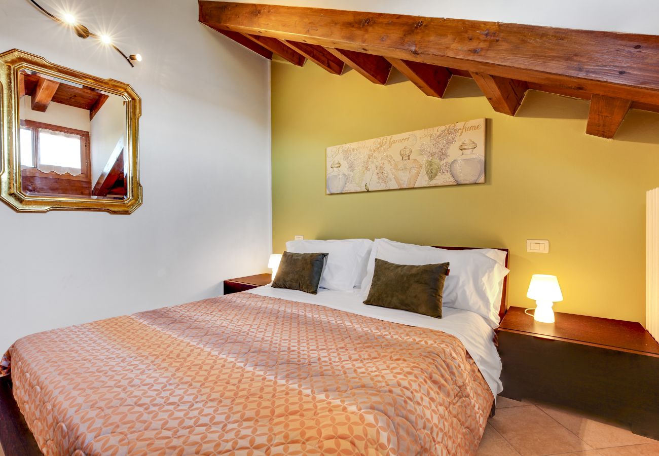 Apartment in Cannaregio - BRIGHT AND MODERN PENTHOUSE NEAR THE STATION - WITH WASHING MACHINE
