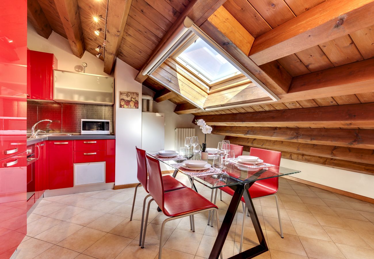 Apartment in Cannaregio - BRIGHT AND MODERN PENTHOUSE NEAR THE STATION - WITH WASHING MACHINE