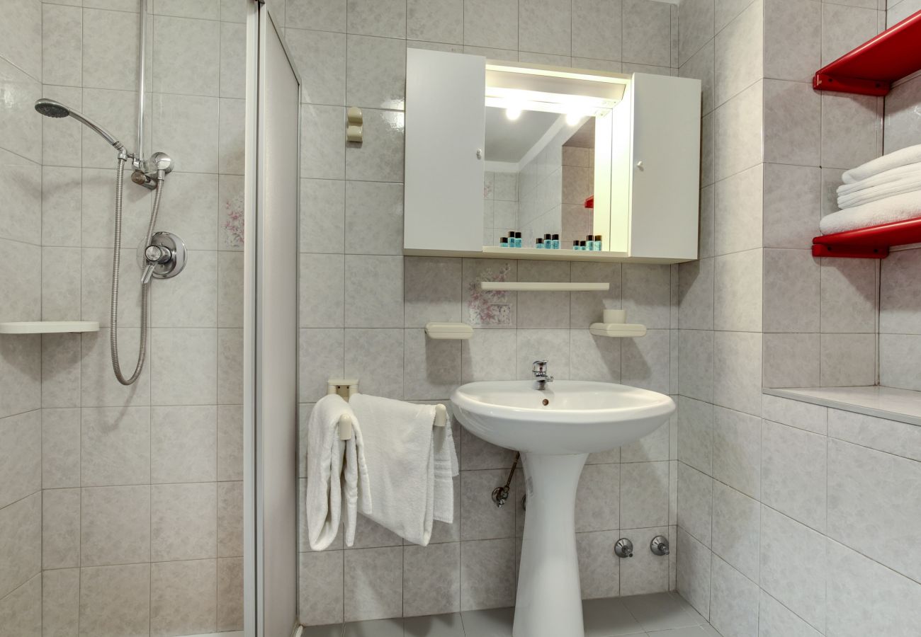 Apartment in Cannaregio - APARTMENT IN CAMPO SS GIOVANNI E PAOLO, WASHING MACHINE, WIFI, A / C