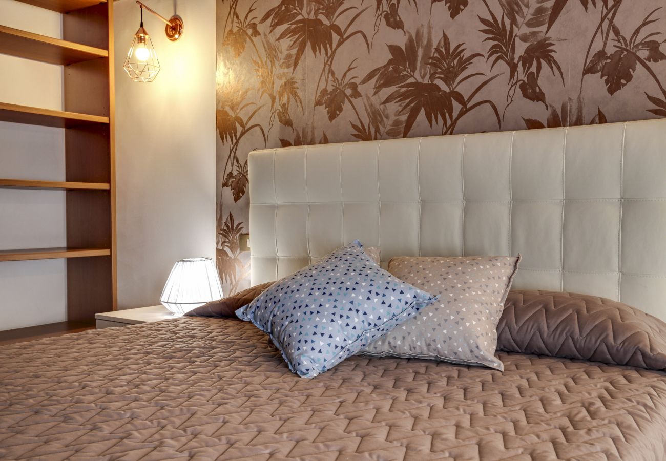 Apartment in Cannaregio - APARTMENT IN CAMPO SS GIOVANNI E PAOLO, WASHING MACHINE, WIFI, A / C