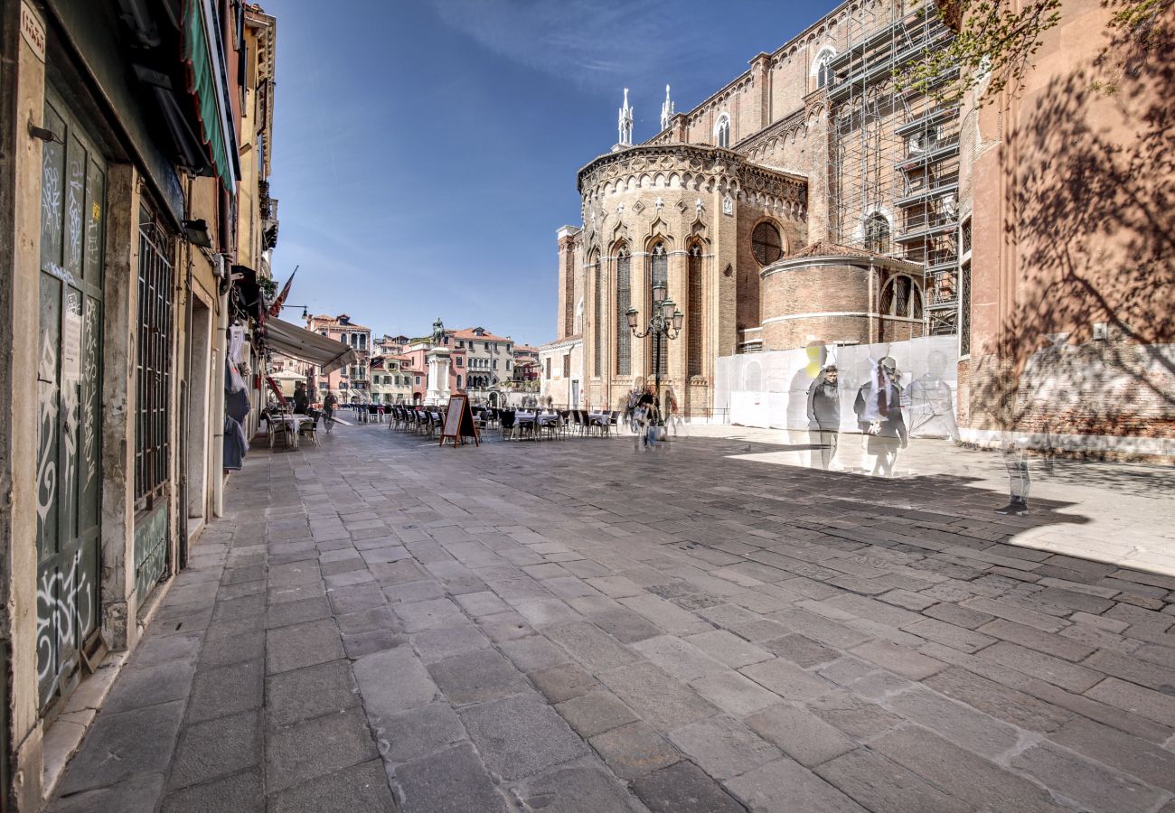 Apartment in Cannaregio - APARTMENT IN CAMPO SS GIOVANNI E PAOLO, WASHING MACHINE, WIFI, A / C