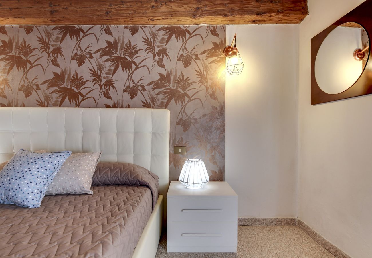 Apartment in Cannaregio - APARTMENT IN CAMPO SS GIOVANNI E PAOLO, WASHING MACHINE, WIFI, A / C
