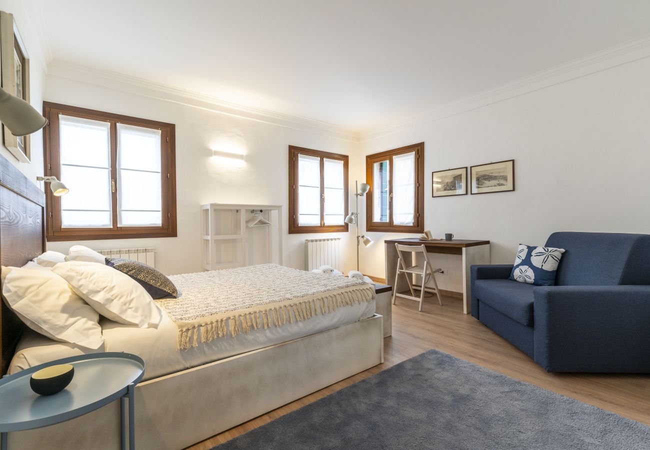 Apartment in Castello - St Mark's Campanile view: modern and spacious apartment, an unmissable location!
