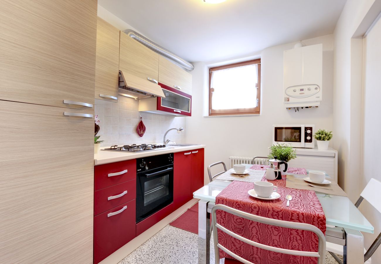 Apartment in Cannaregio - CANNAREGIO-APARTMENT WITH AIR CONDITIONING IN THE ROOMS, WASHING MACHINE AND WIFI
