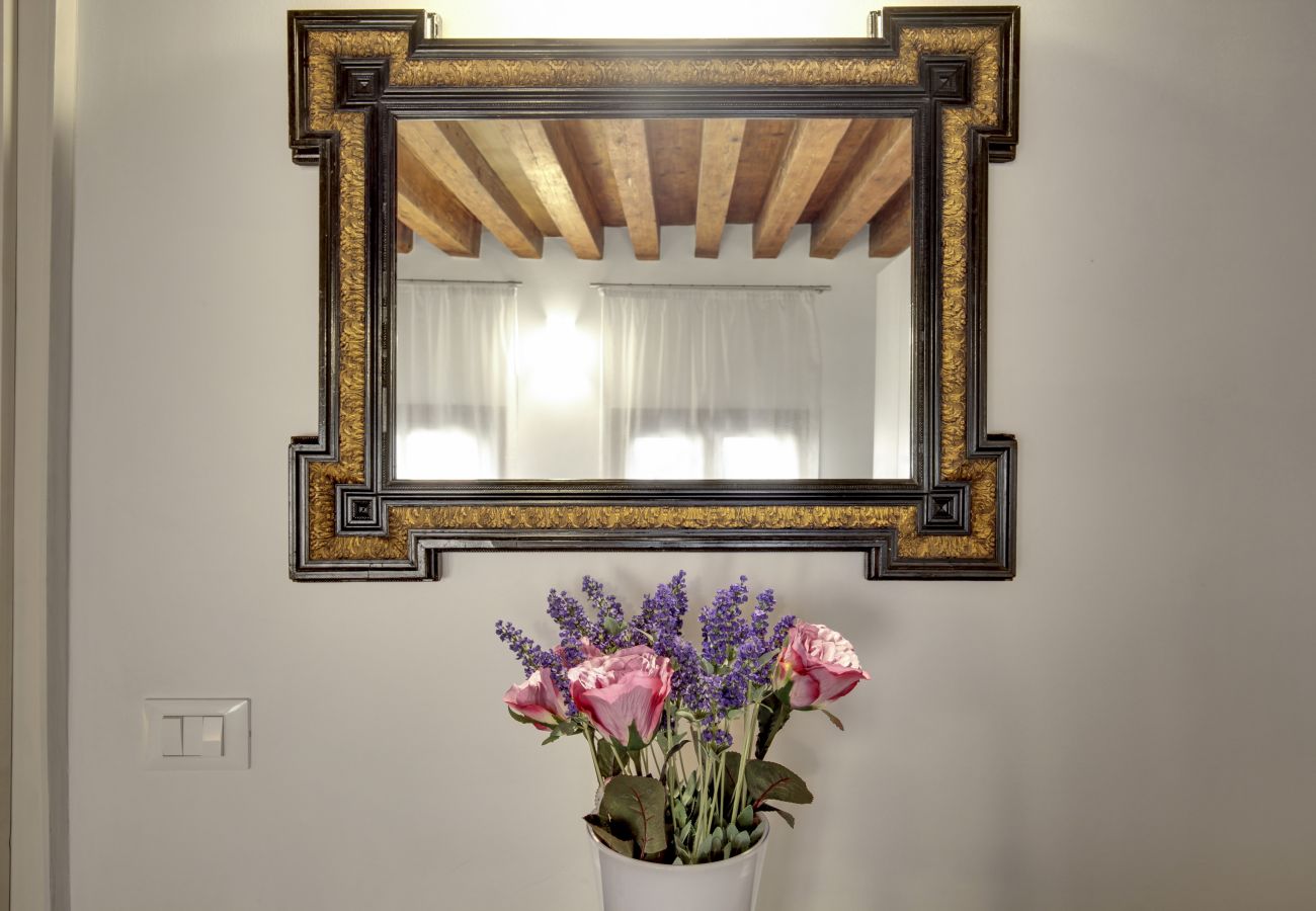 Apartment in Cannaregio - BEAUTIFUL APARTMENT GUGLIE AREA - WASHING MACHINE, AIR CONDITIONING, WIFI