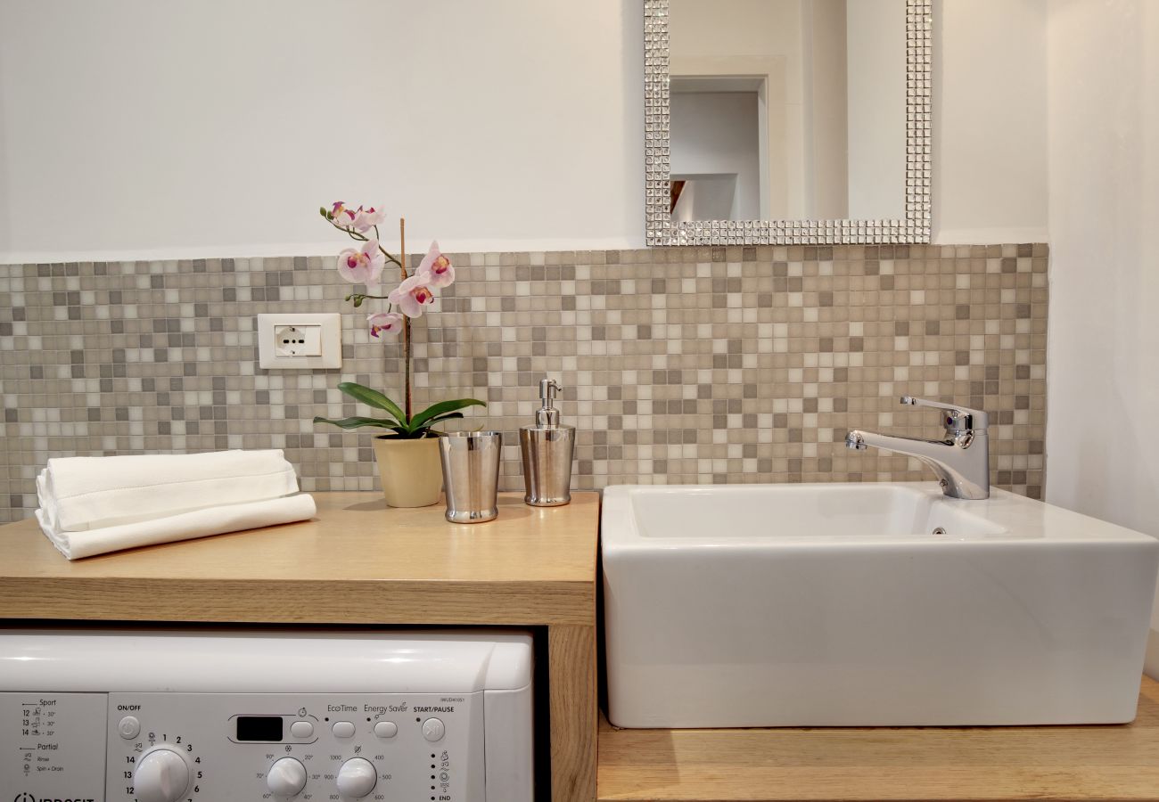 Apartment in Cannaregio - BEAUTIFUL APARTMENT GUGLIE AREA - WASHING MACHINE, AIR CONDITIONING, WIFI