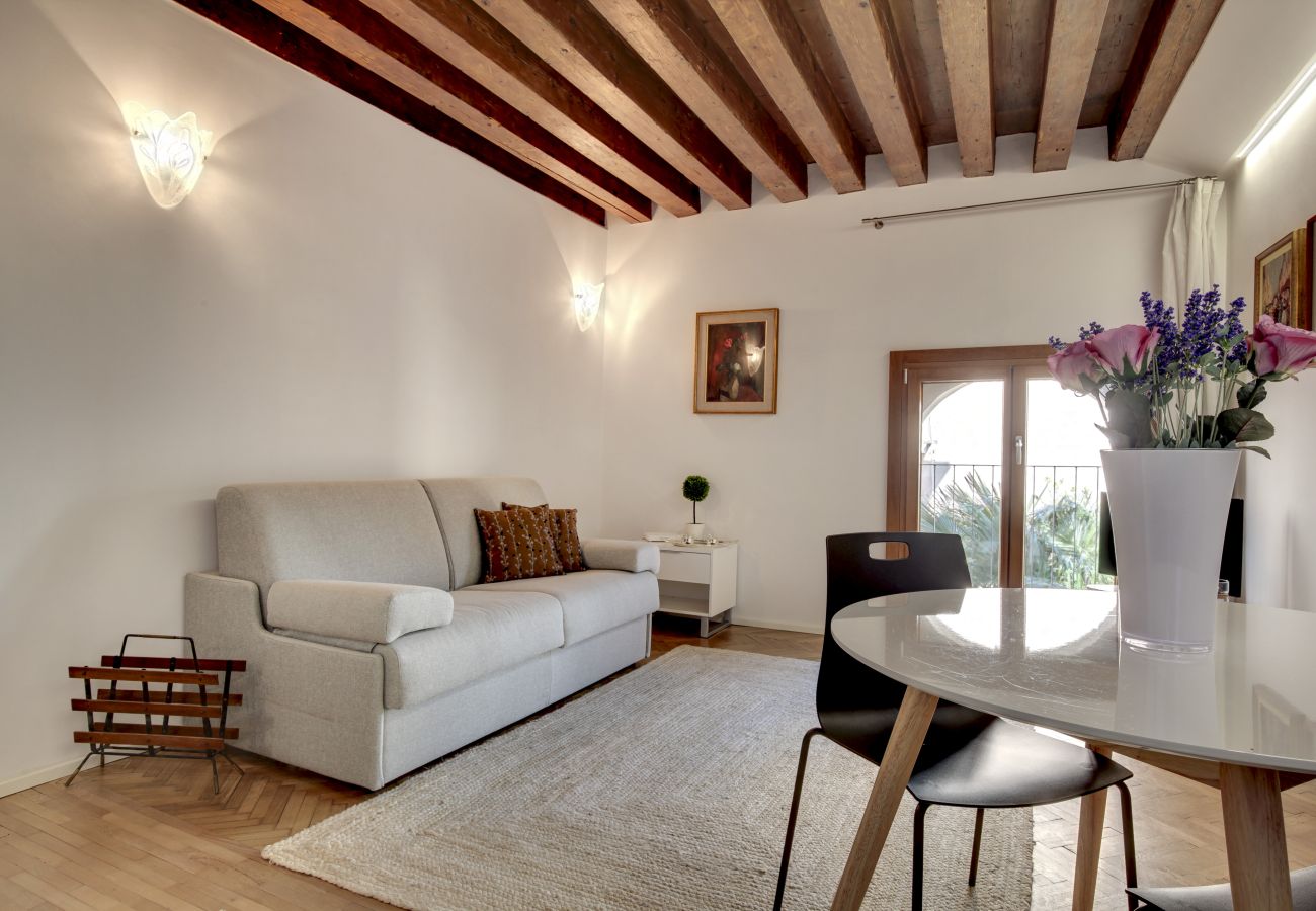 Apartment in Cannaregio - BEAUTIFUL APARTMENT GUGLIE AREA - WASHING MACHINE, AIR CONDITIONING, WIFI