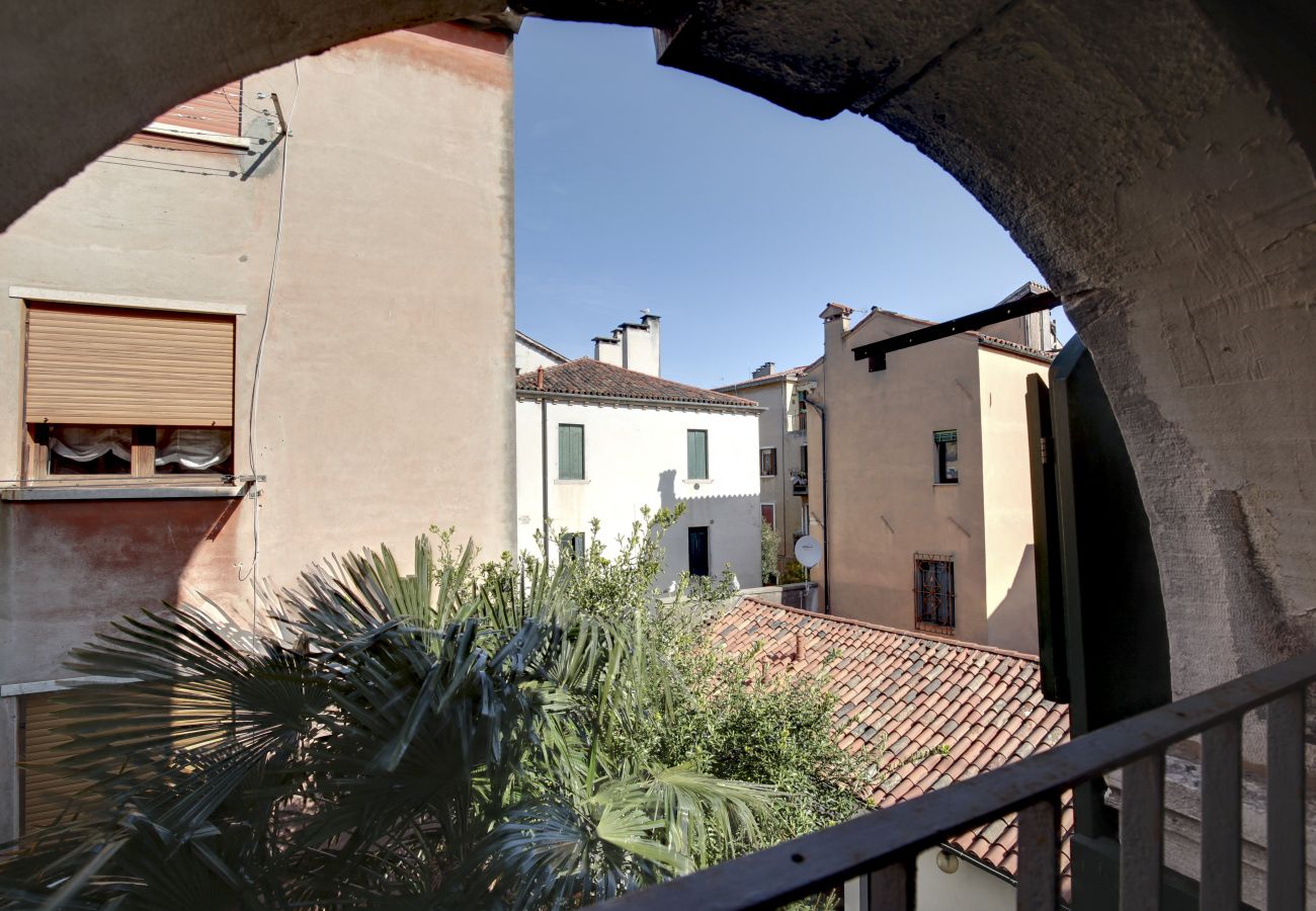 Apartment in Cannaregio - BEAUTIFUL APARTMENT GUGLIE AREA - WASHING MACHINE, AIR CONDITIONING, WIFI